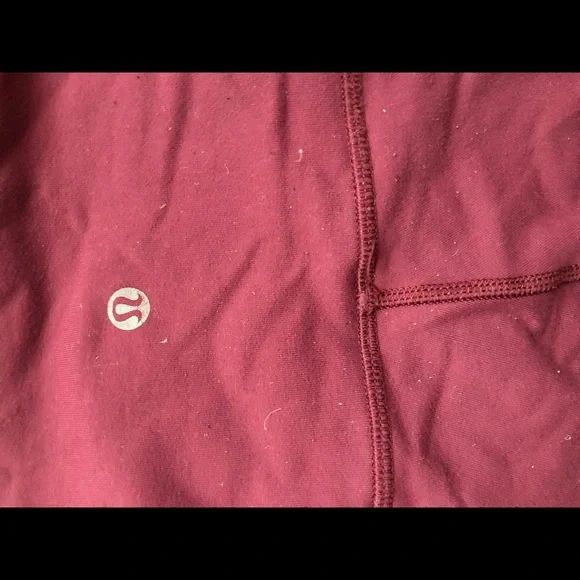 Lululemon Wunder Under leggings. Size 6. Maroon - Picture 3 of 4